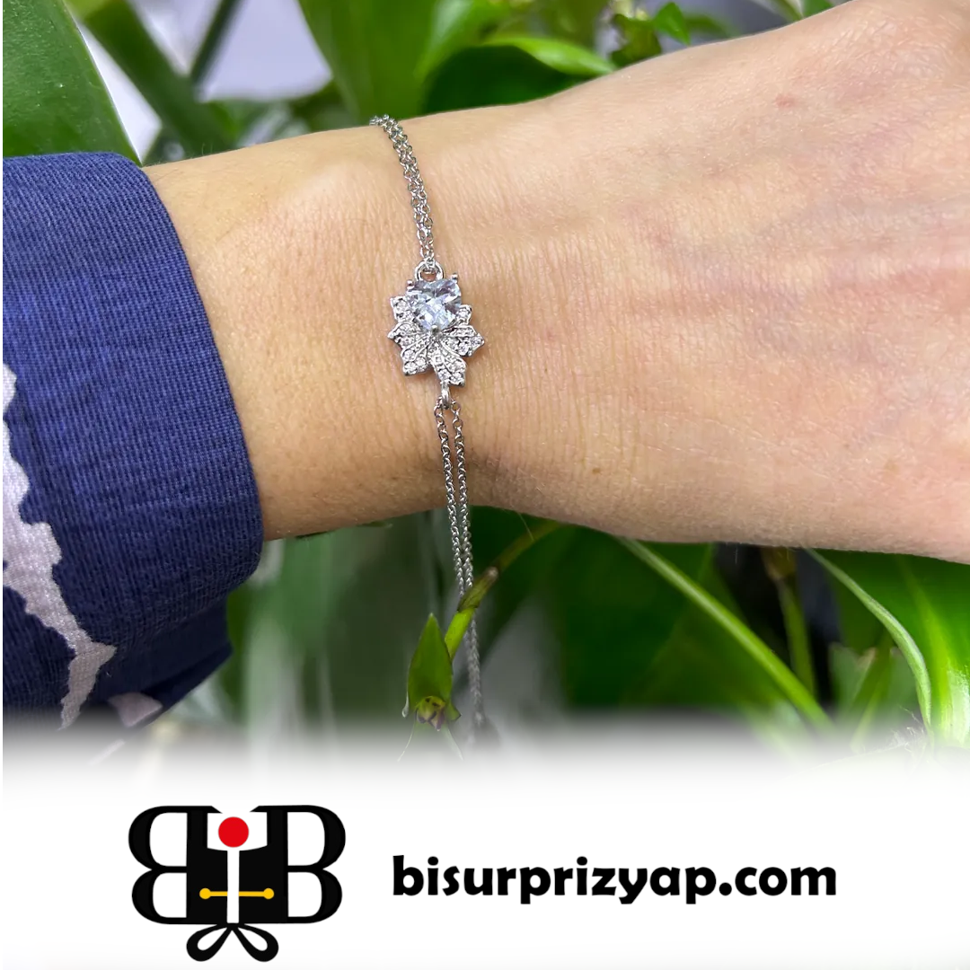 Çelik Zirkon Yapraklı Kalp Bileklik | Zarif ve Şık Aksesuar